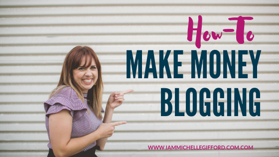 Who says it takes years to make money blogging? This post breaks all the different options available down so you know which is your best fit. Learn how to make money blogging, by reading this! IamMichelleGifford nails it! Best resources out there! #mompreneur #bossbabes #blogging