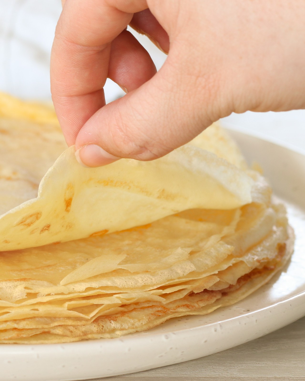 These crepes are so yummy and the perfect addition to your weekly meal prep! 