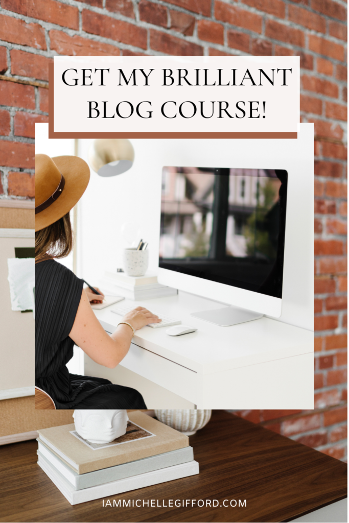 tips and tricks to blogging like a boss. www.iammichellegifford.com