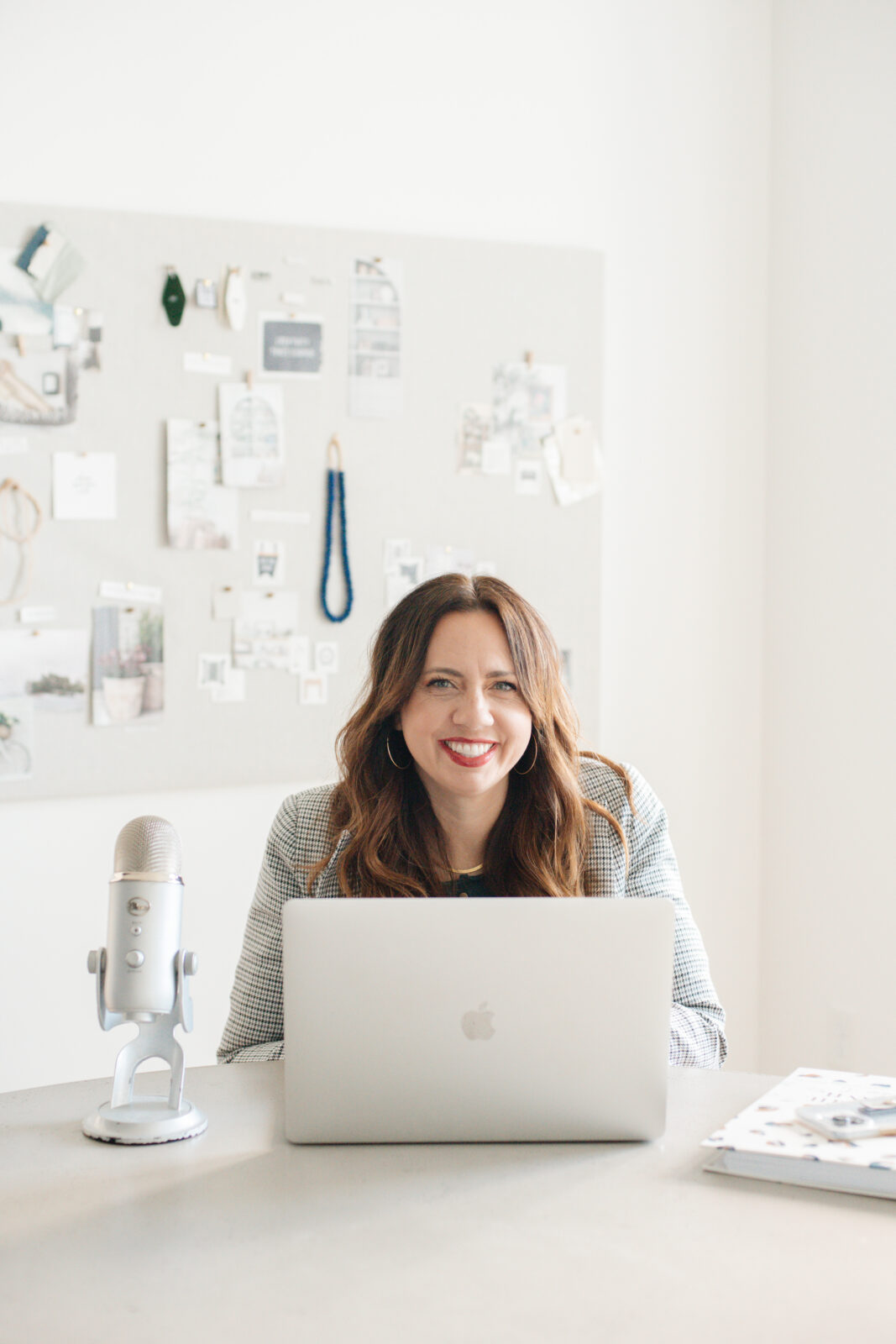How to Create 50 Instagram Posts in 5 Minutes Using AI • Michelle ...